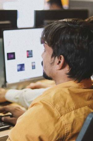 Creative Graphic Designer Creative Graphic Designer